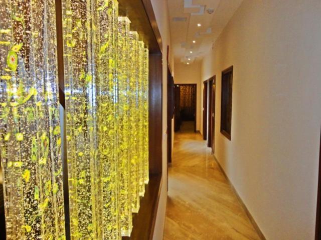 Mint Hotel Chandīgarh Zewnętrze zdjęcie