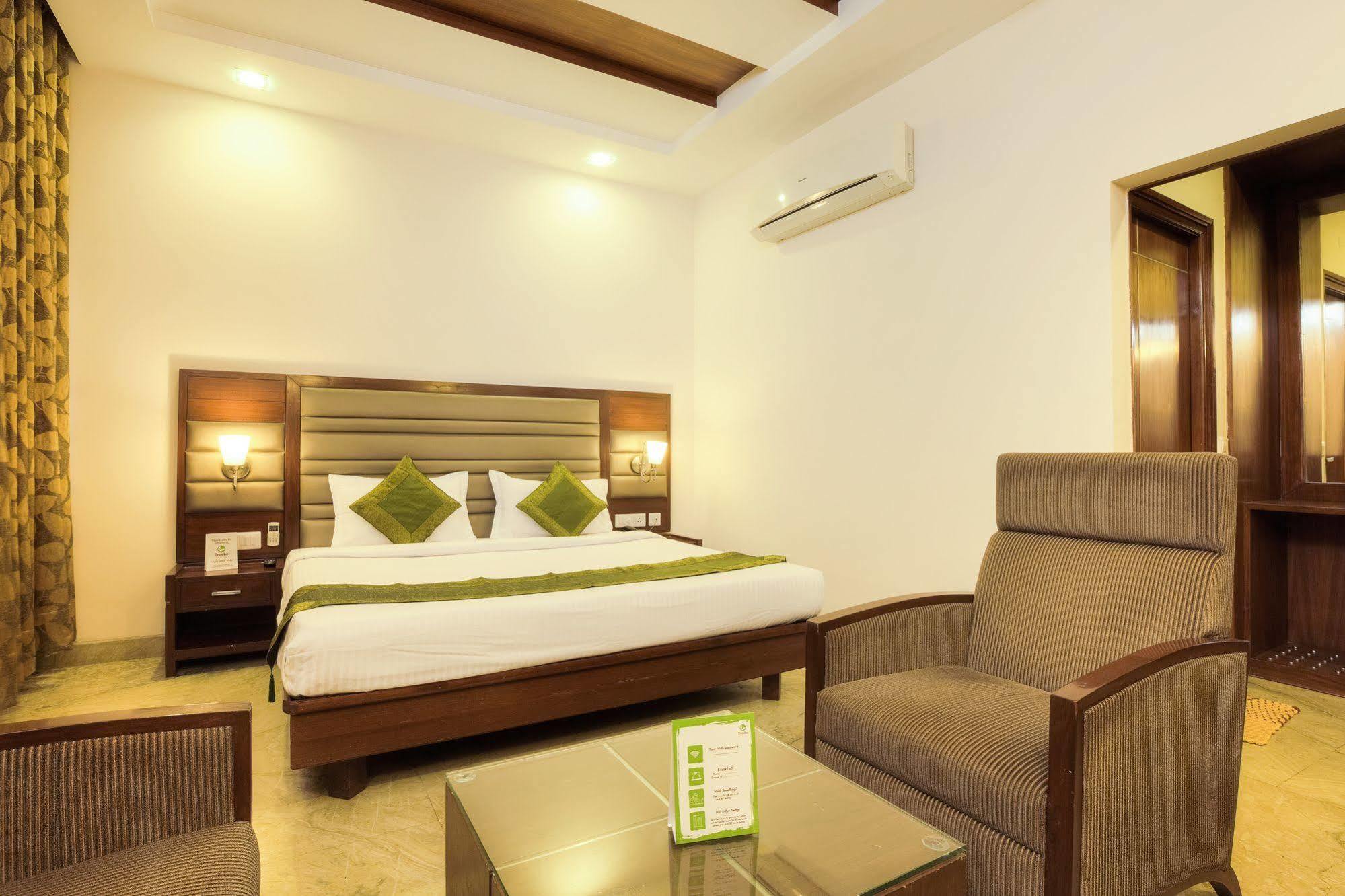 Mint Hotel Chandīgarh Zewnętrze zdjęcie