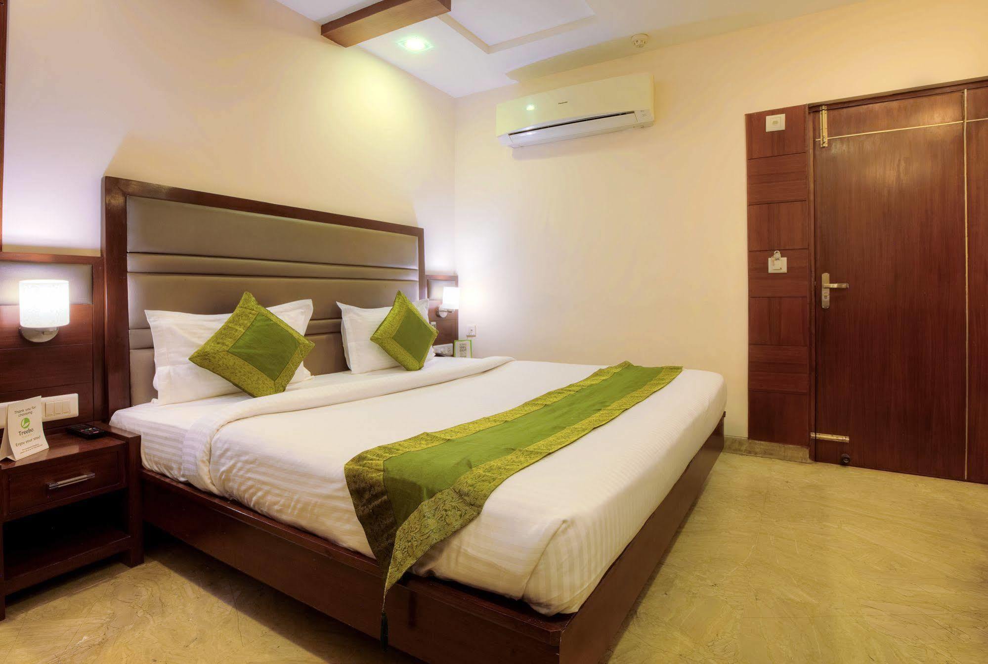 Mint Hotel Chandīgarh Zewnętrze zdjęcie