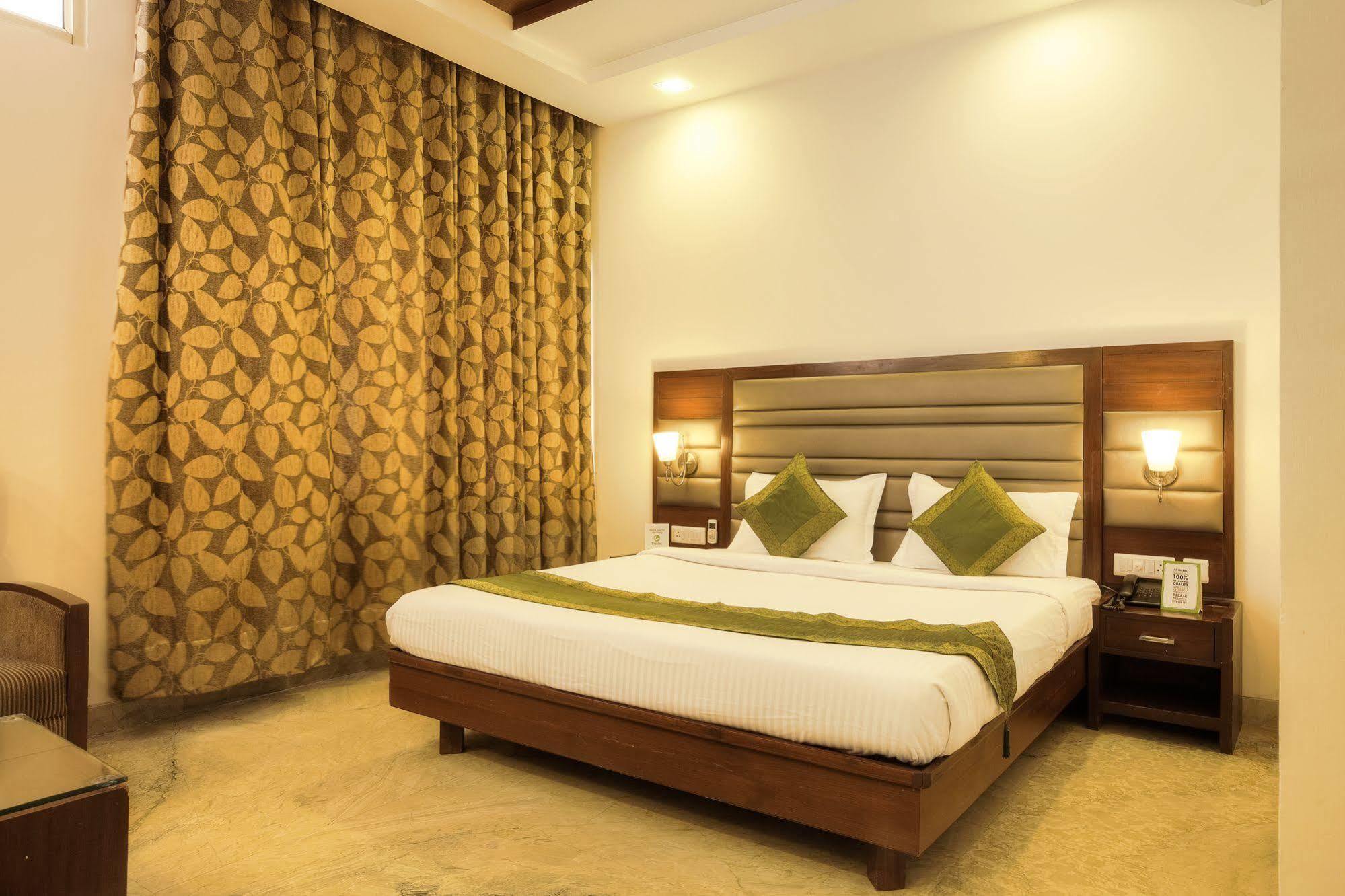 Mint Hotel Chandīgarh Zewnętrze zdjęcie