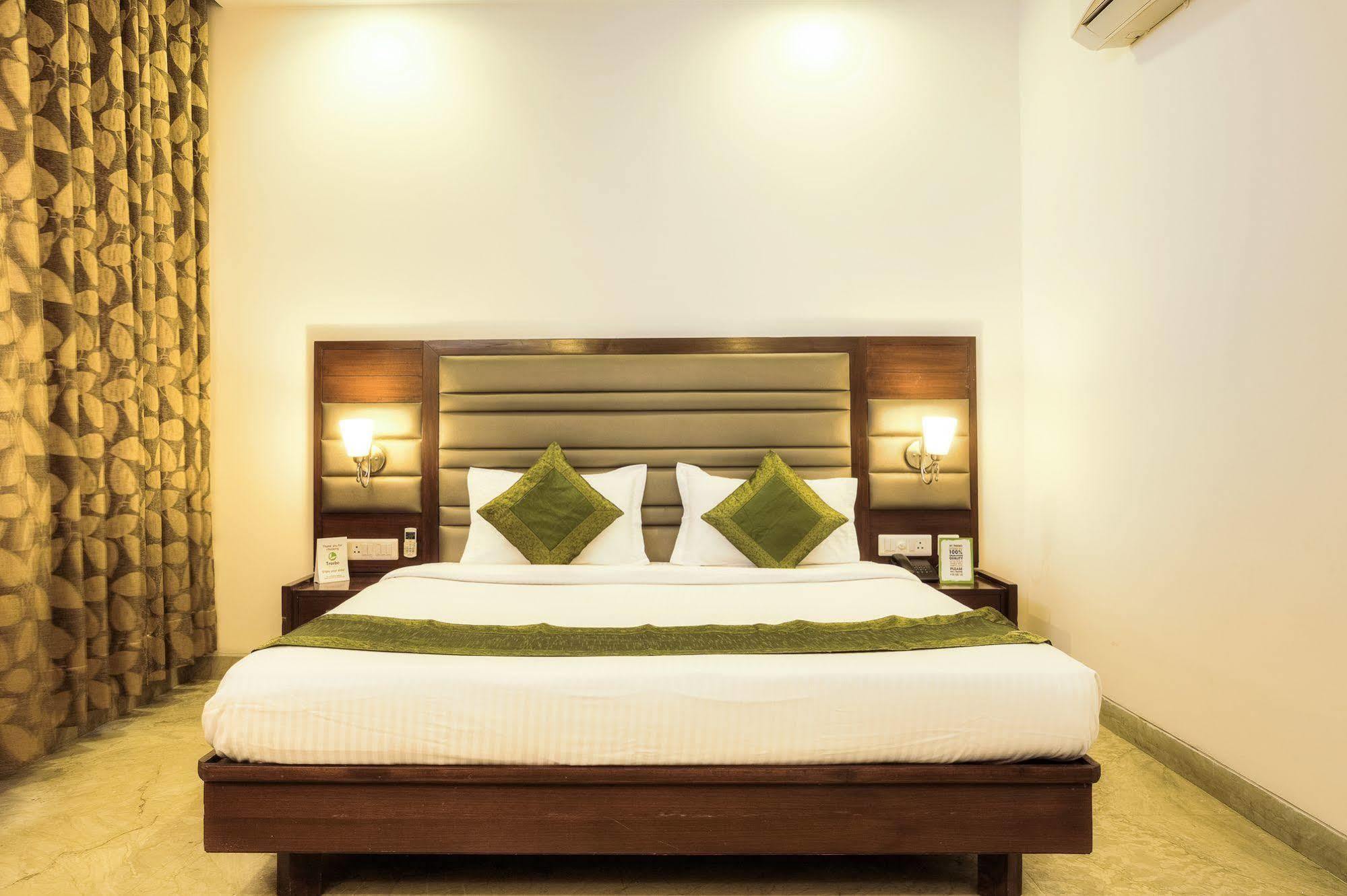 Mint Hotel Chandīgarh Zewnętrze zdjęcie
