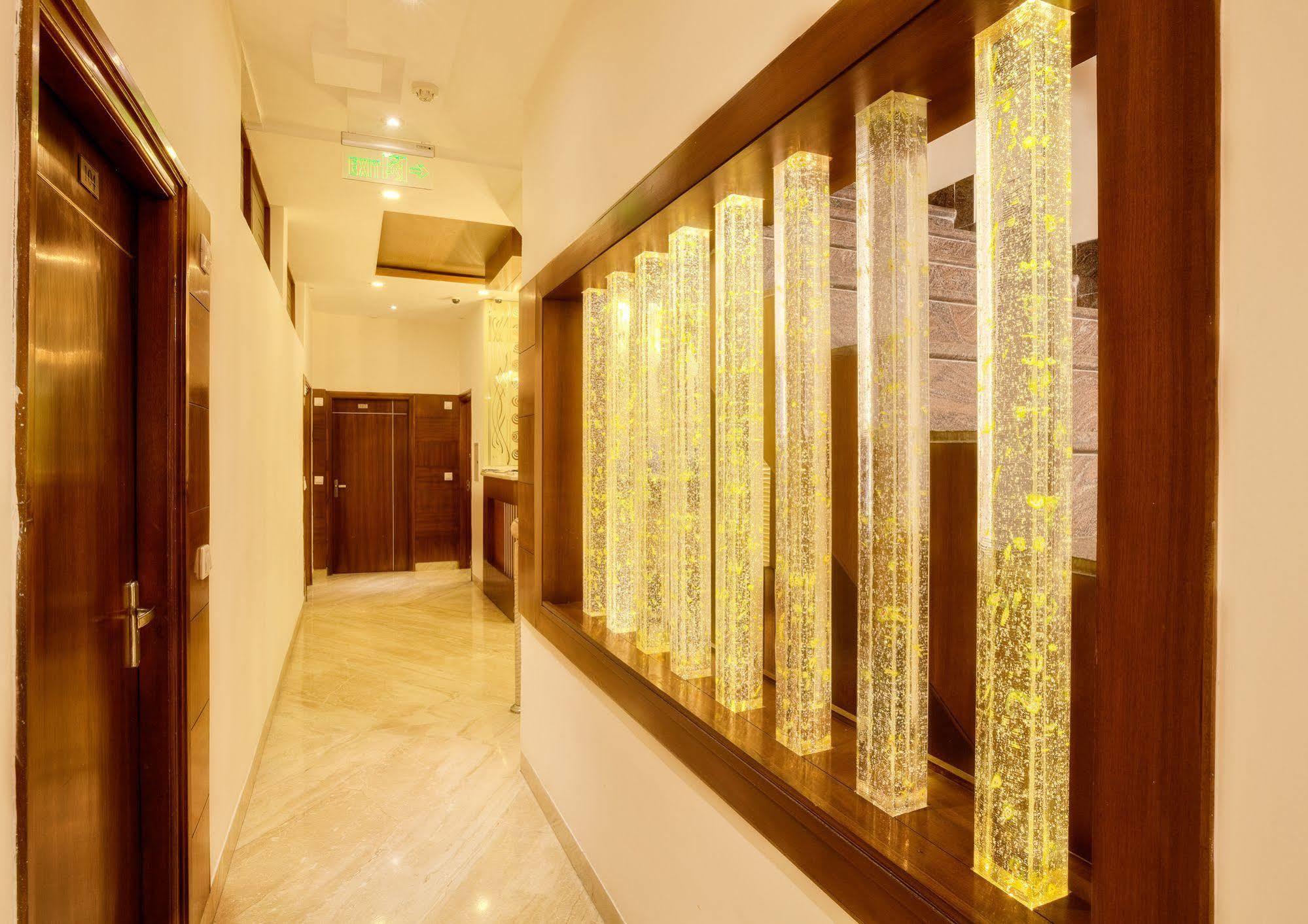 Mint Hotel Chandīgarh Zewnętrze zdjęcie