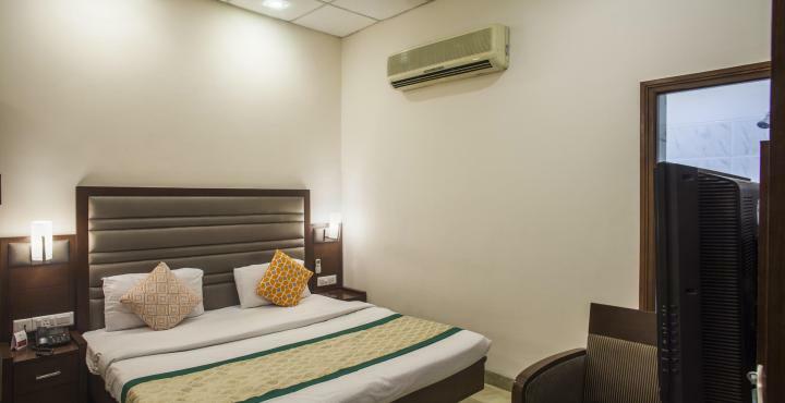Mint Hotel Chandīgarh Zewnętrze zdjęcie
