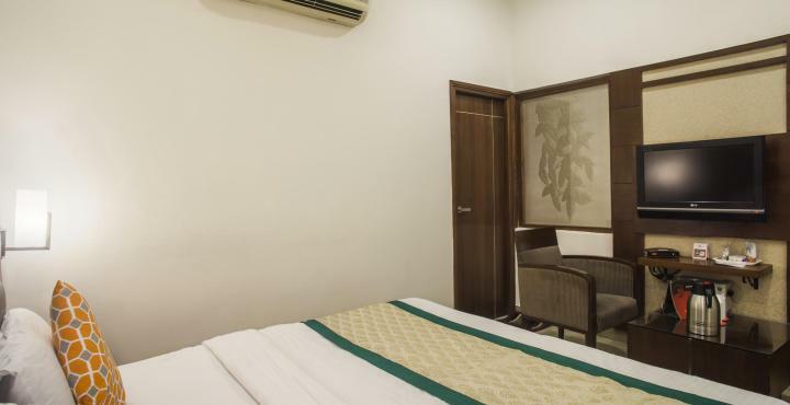 Mint Hotel Chandīgarh Zewnętrze zdjęcie